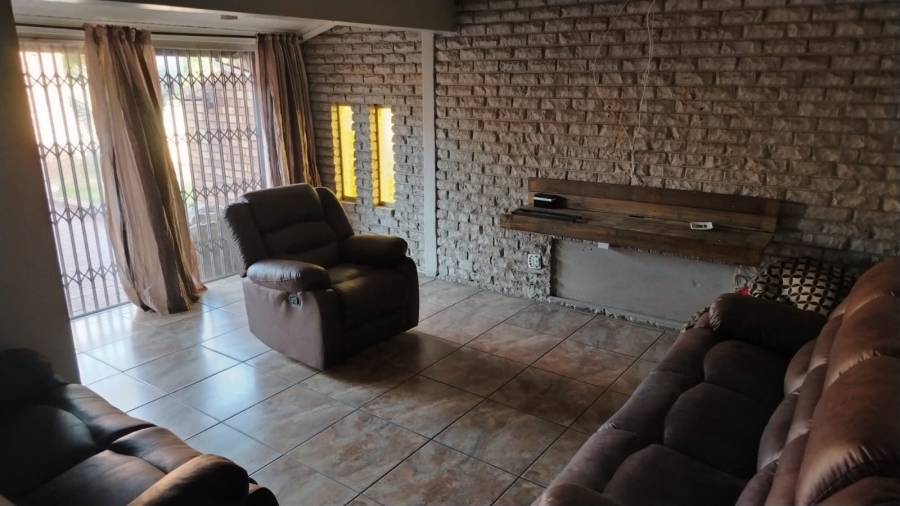 4 Bedroom Property for Sale in Witbank Ext 16 Mpumalanga