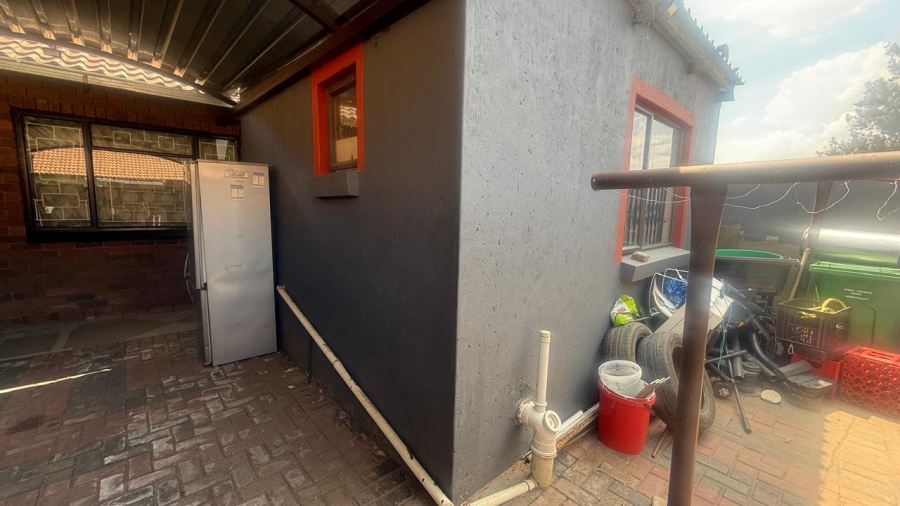 3 Bedroom Property for Sale in Mhluzi Mpumalanga