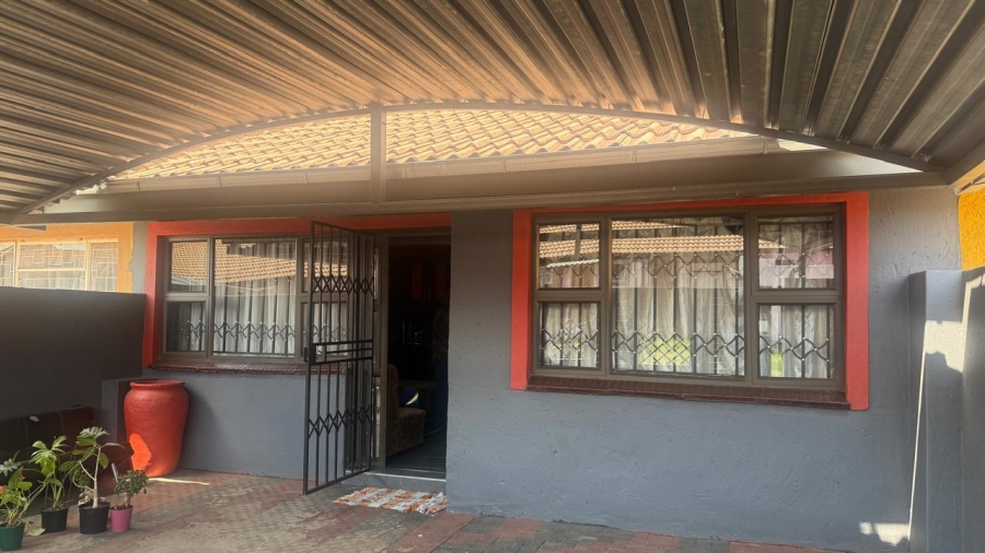 3 Bedroom Property for Sale in Mhluzi Mpumalanga