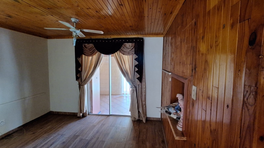 4 Bedroom Property for Sale in Kruinpark Mpumalanga