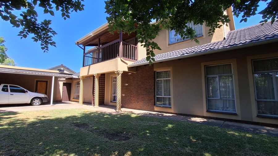 4 Bedroom Property for Sale in Kruinpark Mpumalanga