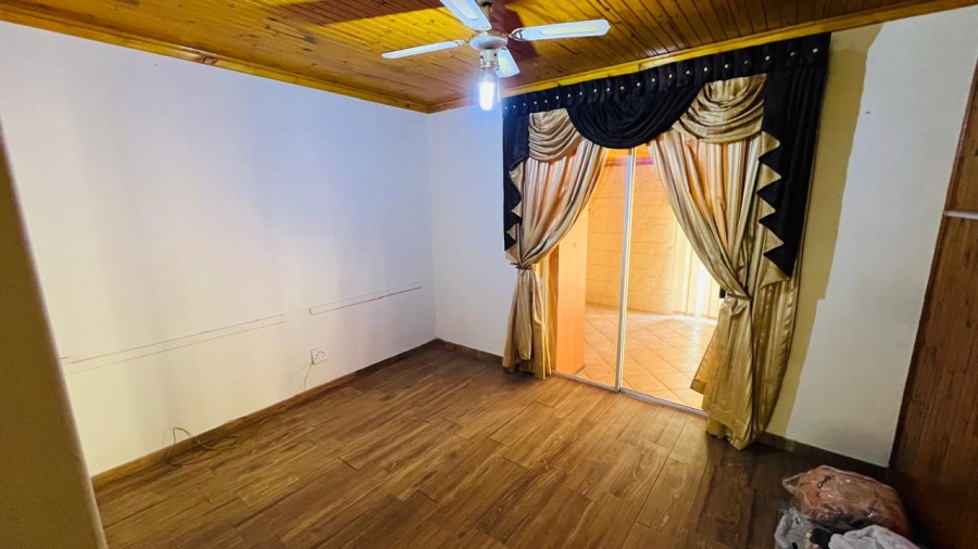 4 Bedroom Property for Sale in Kruinpark Mpumalanga