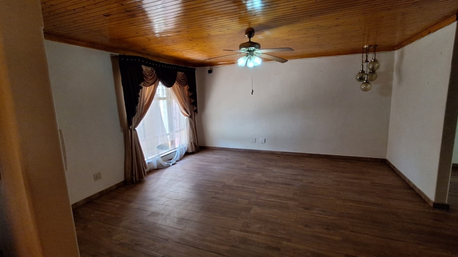 4 Bedroom Property for Sale in Kruinpark Mpumalanga