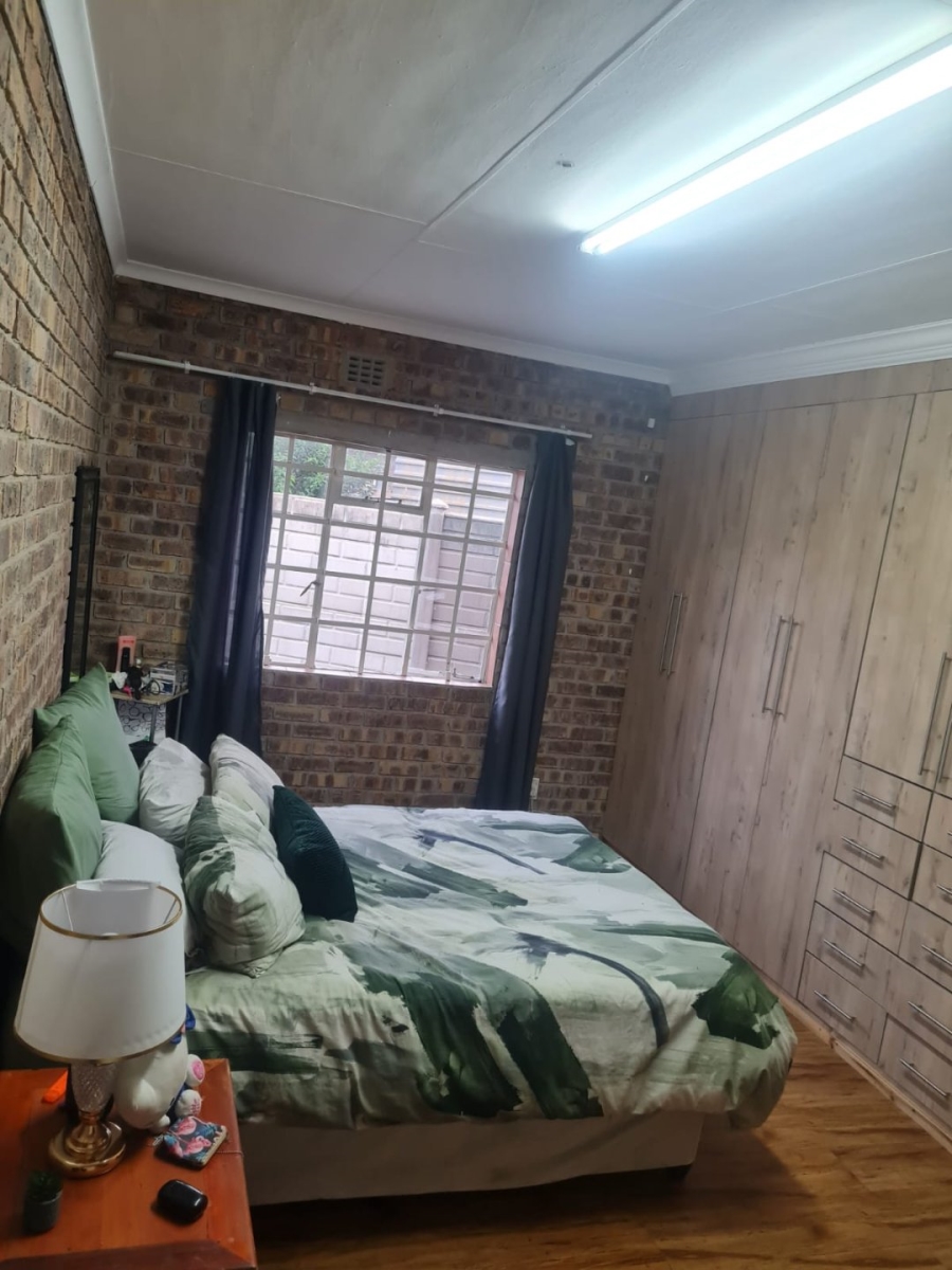 To Let 3 Bedroom Property for Rent in Model Park Mpumalanga