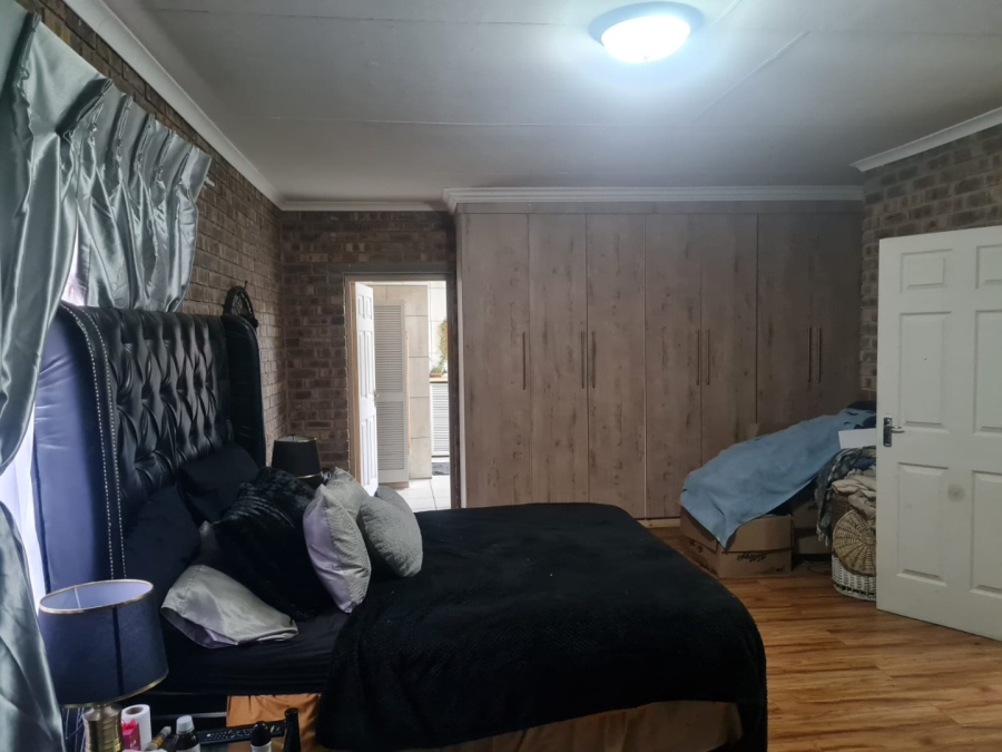 To Let 3 Bedroom Property for Rent in Model Park Mpumalanga