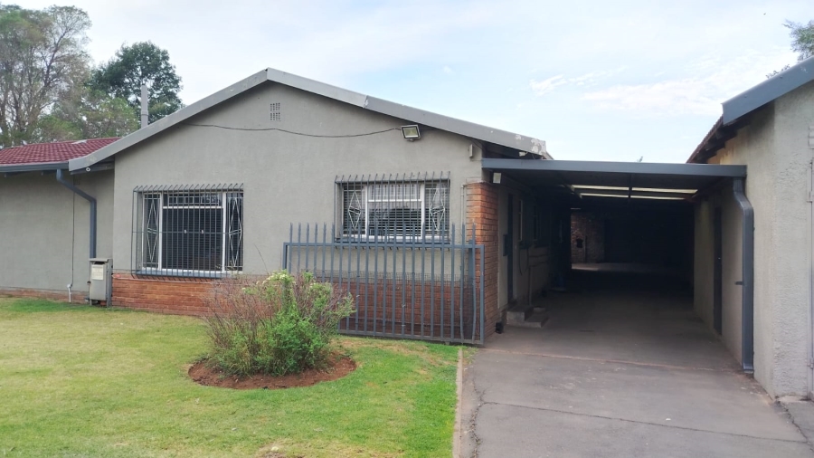 3 Bedroom Property for Sale in Witbank Ext 16 Mpumalanga