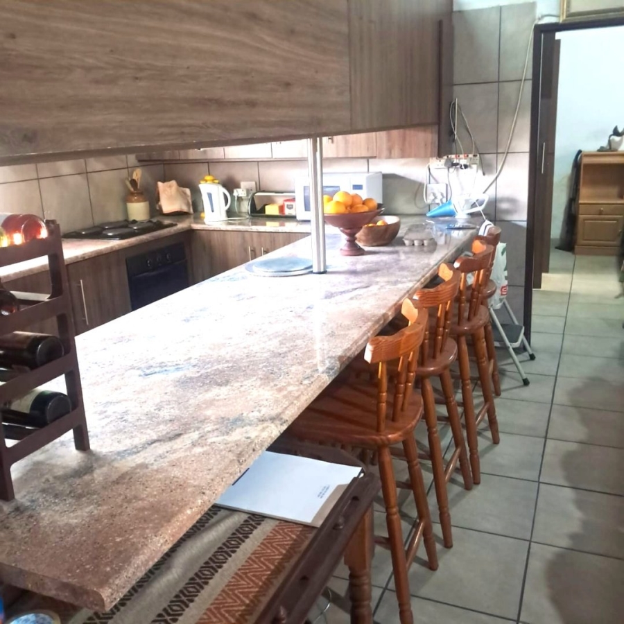 2 Bedroom Property for Sale in Marloth Park Mpumalanga