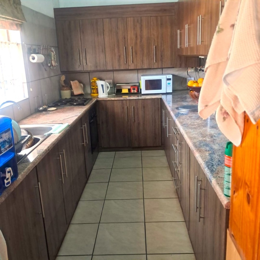 2 Bedroom Property for Sale in Marloth Park Mpumalanga