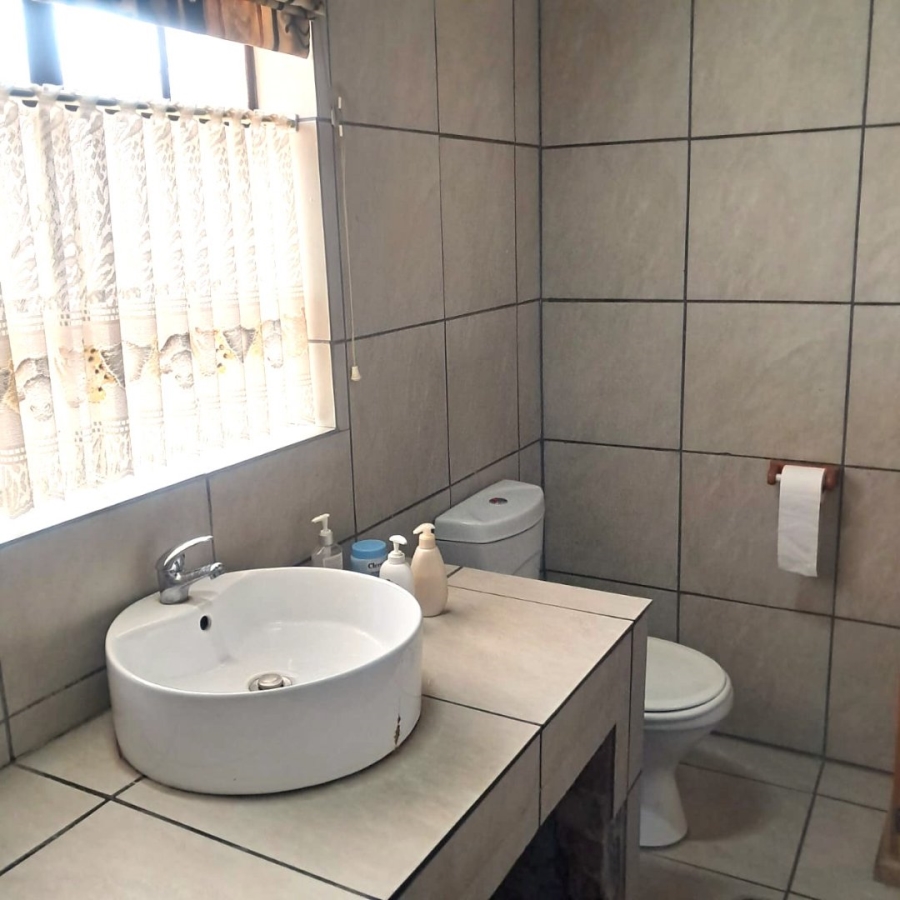 2 Bedroom Property for Sale in Marloth Park Mpumalanga