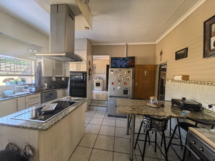 3 Bedroom Property for Sale in Die Heuwel Ext 4 Mpumalanga