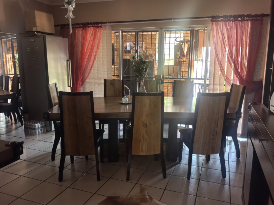 3 Bedroom Property for Sale in Die Heuwel Ext 4 Mpumalanga