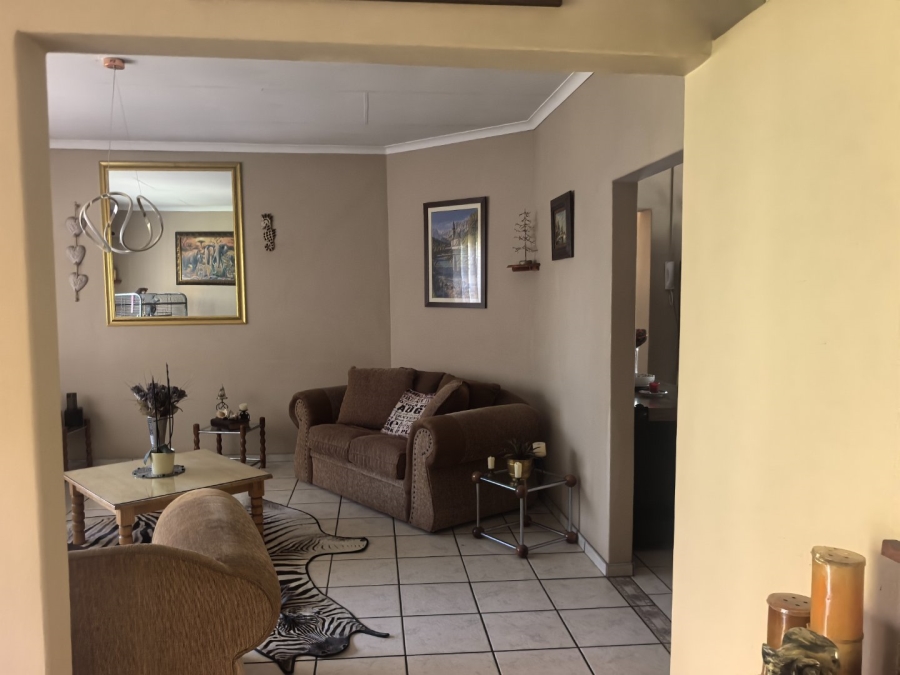 3 Bedroom Property for Sale in Die Heuwel Ext 4 Mpumalanga