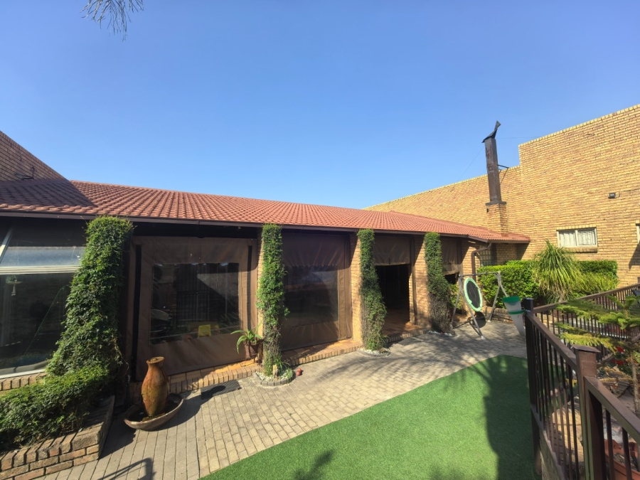 3 Bedroom Property for Sale in Die Heuwel Ext 4 Mpumalanga