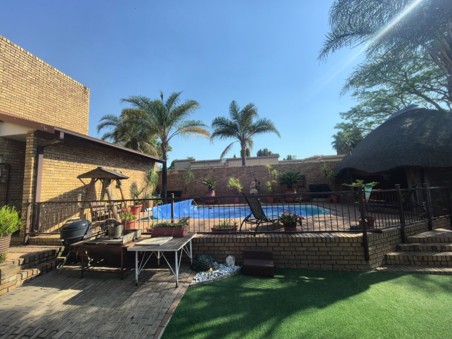 3 Bedroom Property for Sale in Die Heuwel Ext 4 Mpumalanga