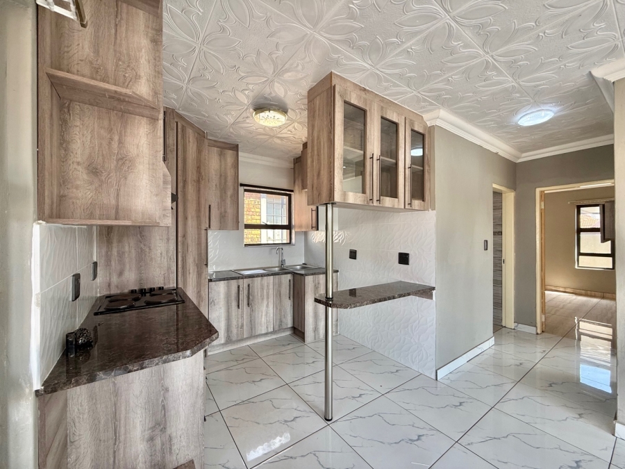 To Let 2 Bedroom Property for Rent in Eastdene Mpumalanga