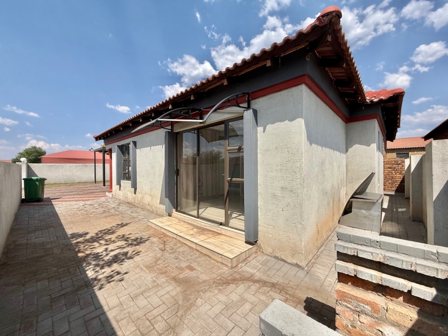 To Let 2 Bedroom Property for Rent in Eastdene Mpumalanga