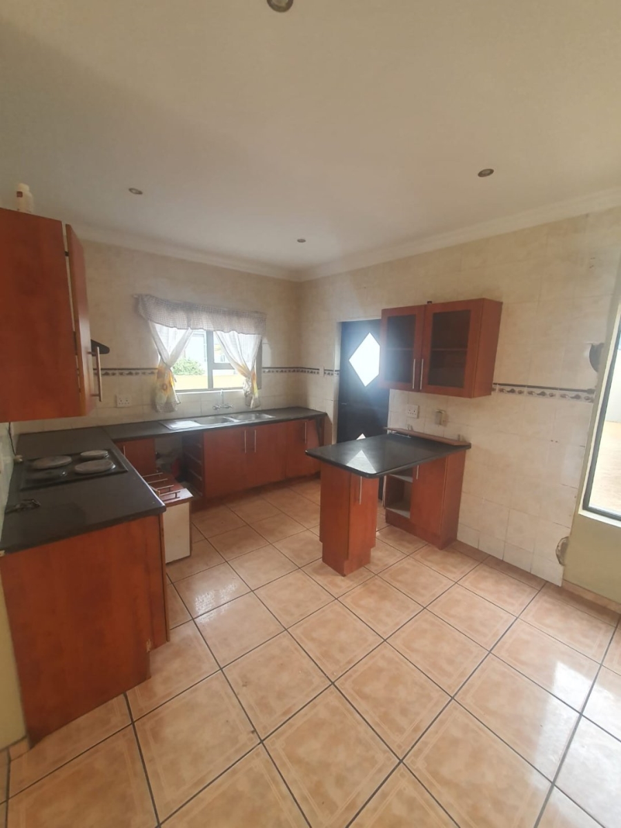 To Let 3 Bedroom Property for Rent in Reyno Ridge Mpumalanga