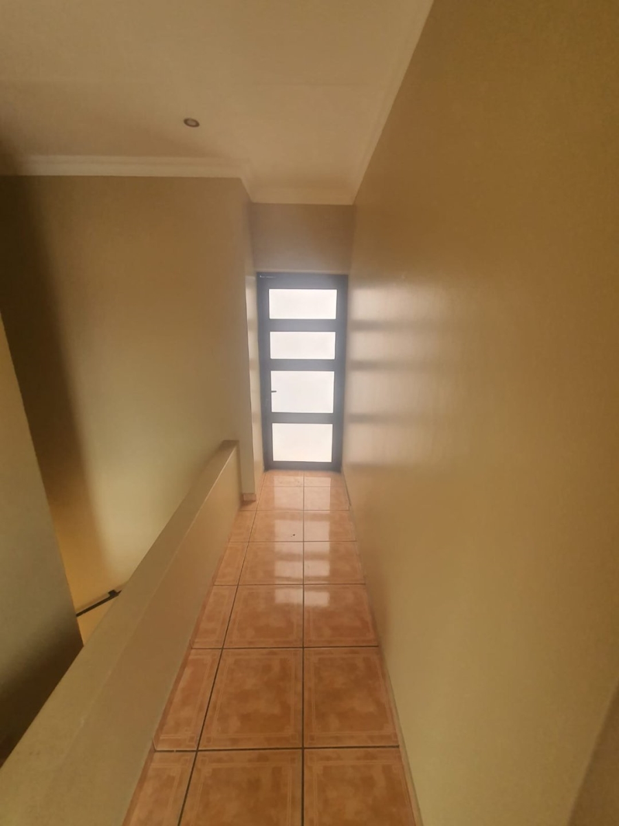 To Let 3 Bedroom Property for Rent in Reyno Ridge Mpumalanga