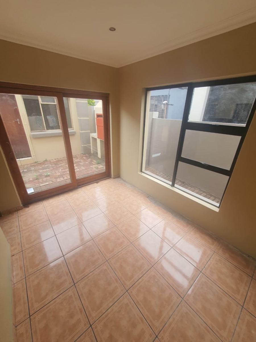 To Let 3 Bedroom Property for Rent in Reyno Ridge Mpumalanga