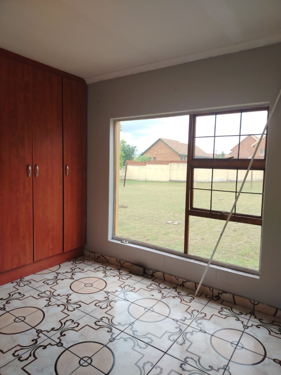 To Let 3 Bedroom Property for Rent in Model Park Mpumalanga