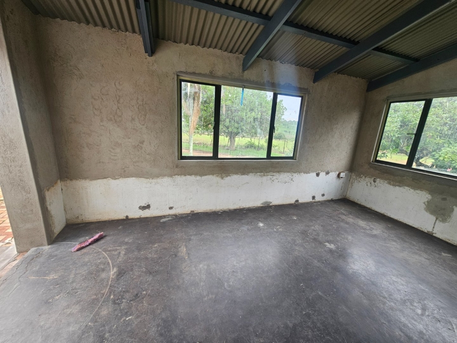 To Let commercial Property for Rent in White River Rural Mpumalanga