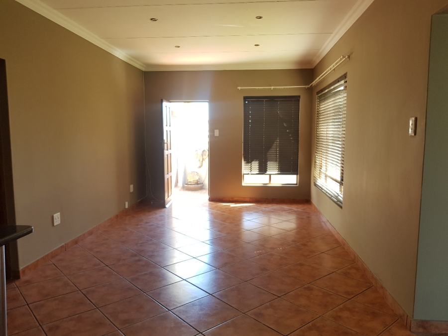 To Let 3 Bedroom Property for Rent in Reyno Ridge Mpumalanga