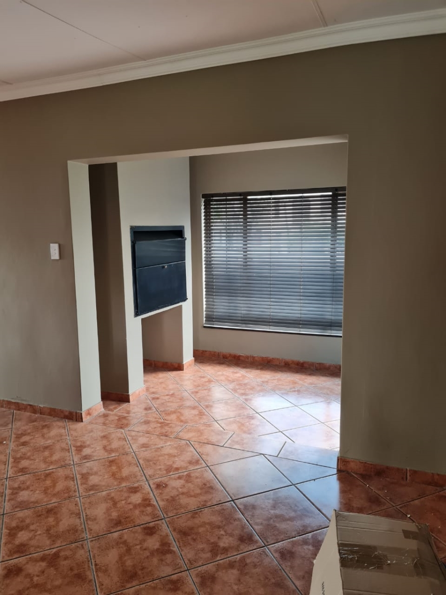 To Let 3 Bedroom Property for Rent in Reyno Ridge Mpumalanga