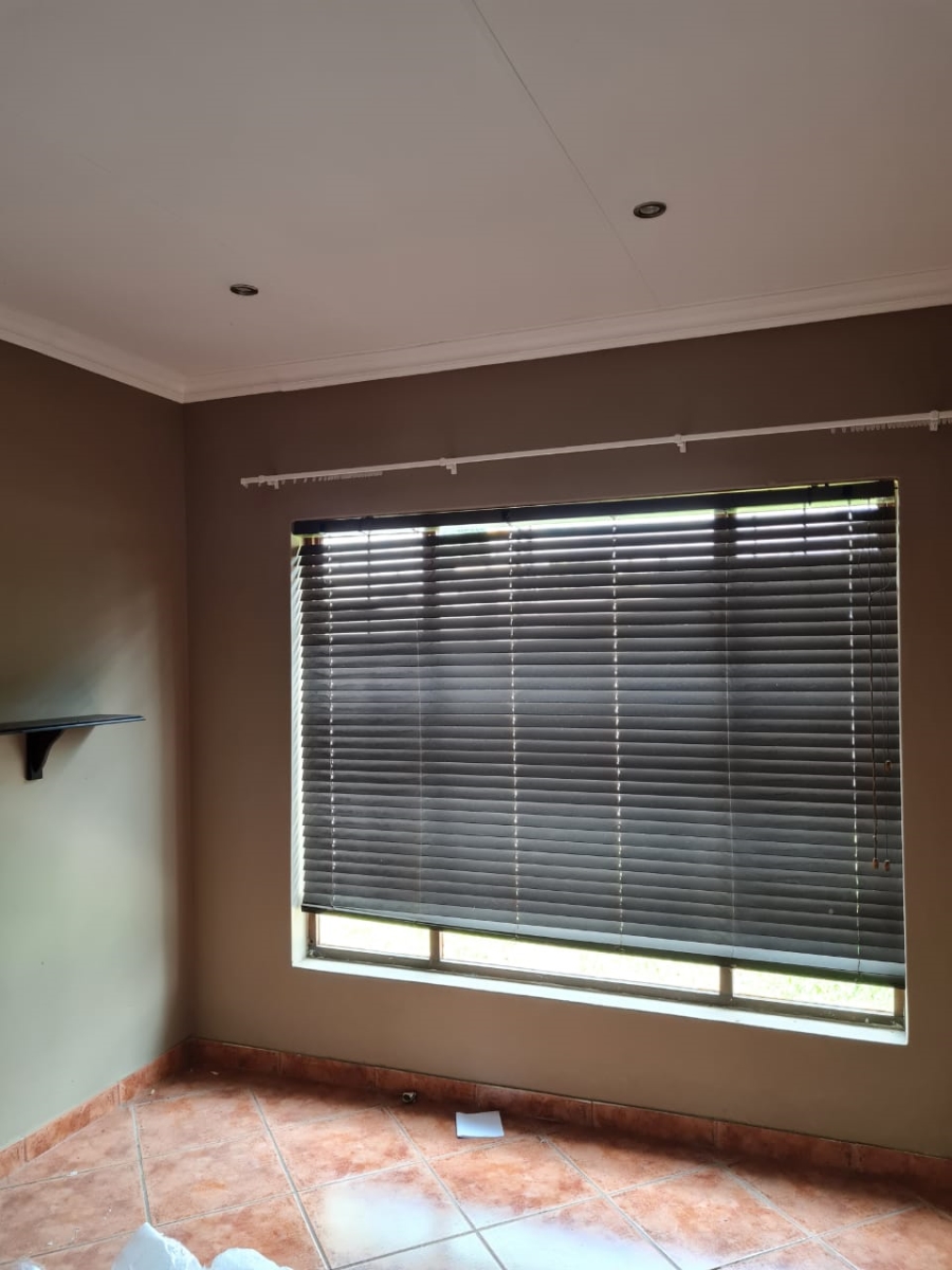 To Let 3 Bedroom Property for Rent in Reyno Ridge Mpumalanga