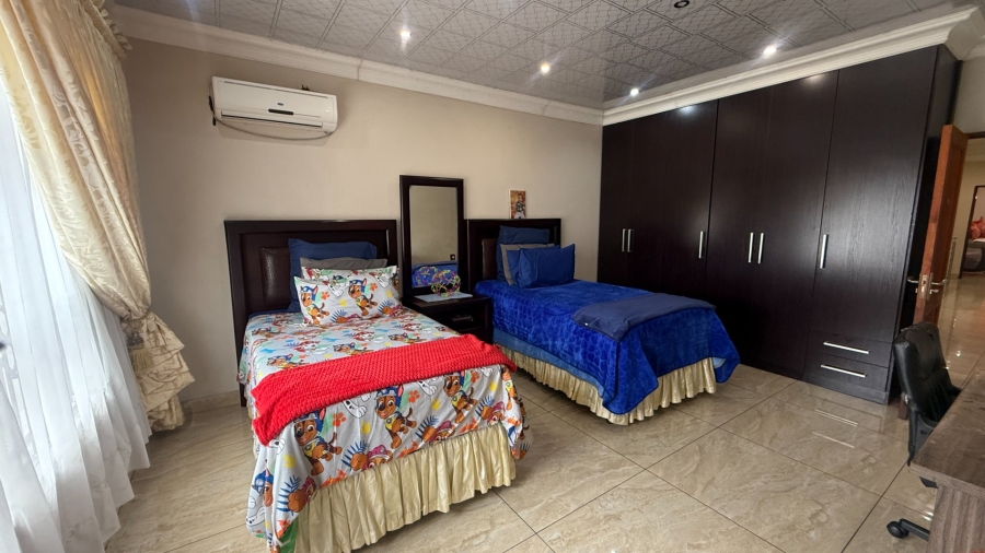 8 Bedroom Property for Sale in Aerorand Mpumalanga