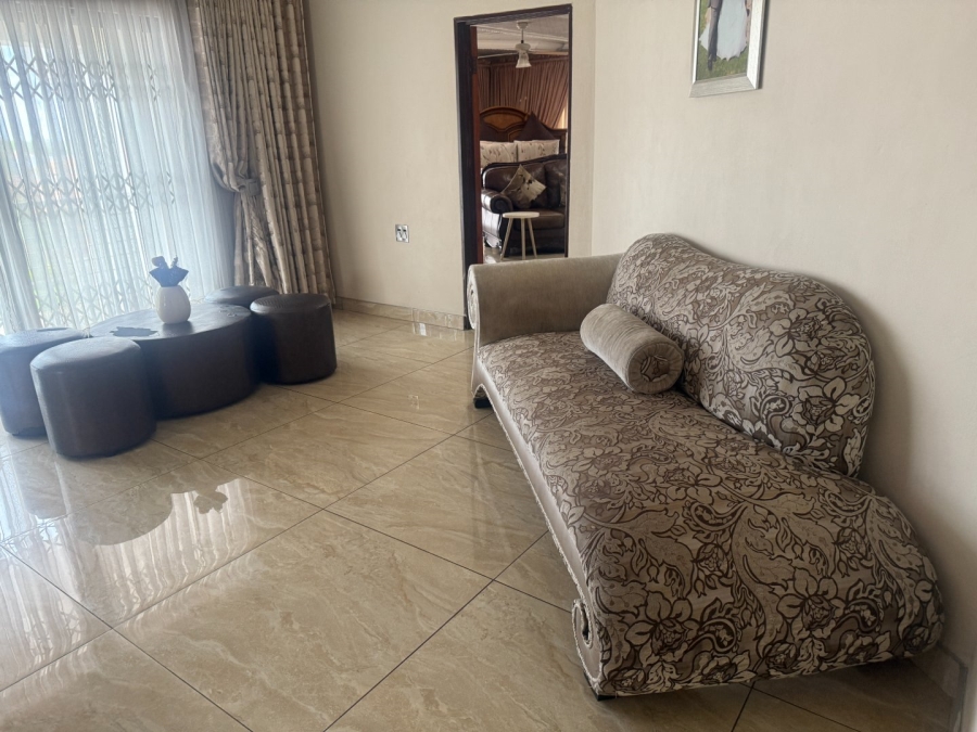 8 Bedroom Property for Sale in Aerorand Mpumalanga