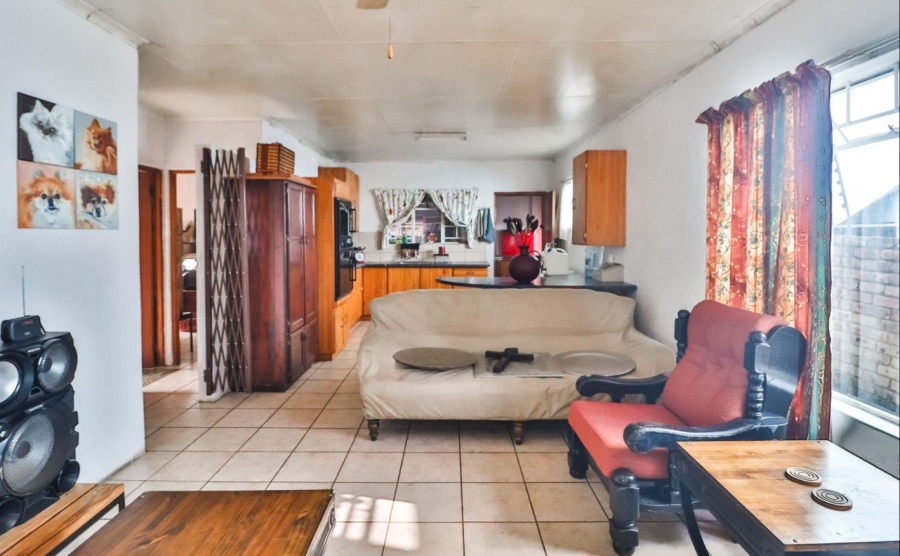 2 Bedroom Property for Sale in Nelspruit Ext 2 Mpumalanga