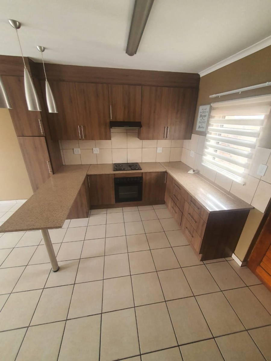 To Let 3 Bedroom Property for Rent in Witbank Ext 10 Mpumalanga