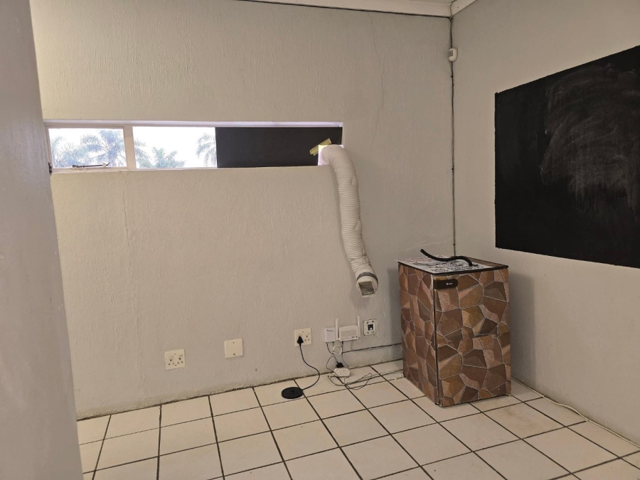 To Let commercial Property for Rent in White River Mpumalanga