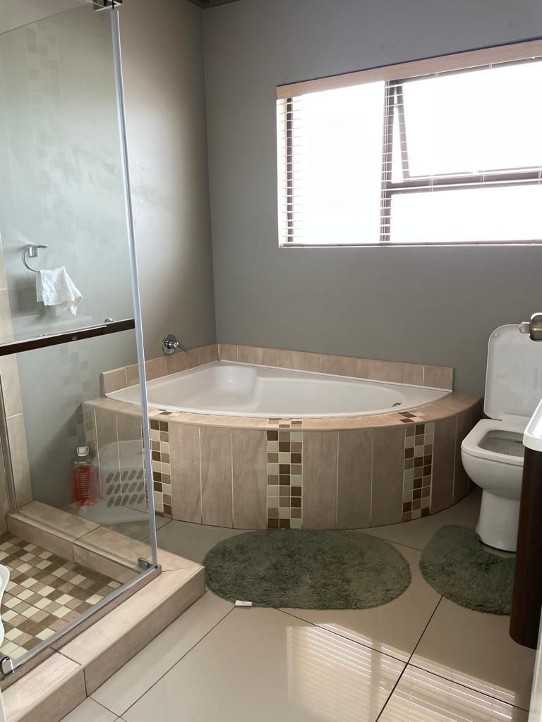 4 Bedroom Property for Sale in Bankenveld Mpumalanga