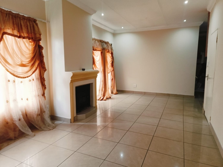 2 Bedroom Property for Sale in Reyno Ridge Mpumalanga