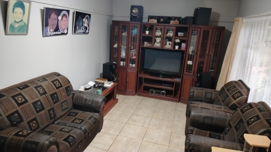 3 Bedroom Property for Sale in Witbank Ext 16 Mpumalanga