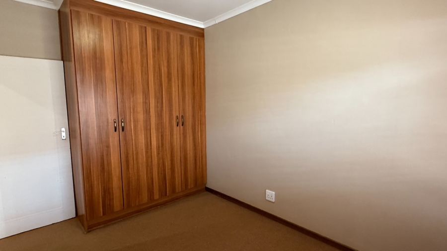 2 Bedroom Property for Sale in Middelburg Central Mpumalanga