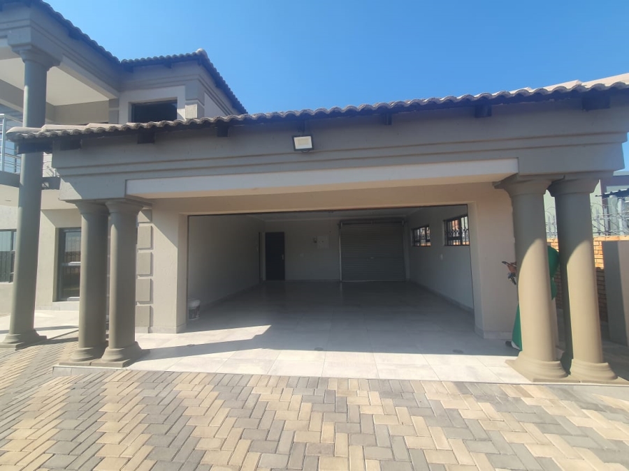 5 Bedroom Property for Sale in Reyno Ridge Mpumalanga