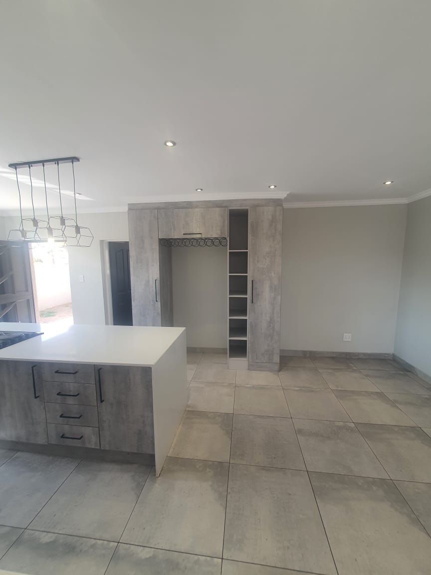 5 Bedroom Property for Sale in Reyno Ridge Mpumalanga