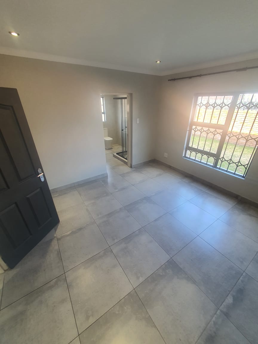 5 Bedroom Property for Sale in Reyno Ridge Mpumalanga
