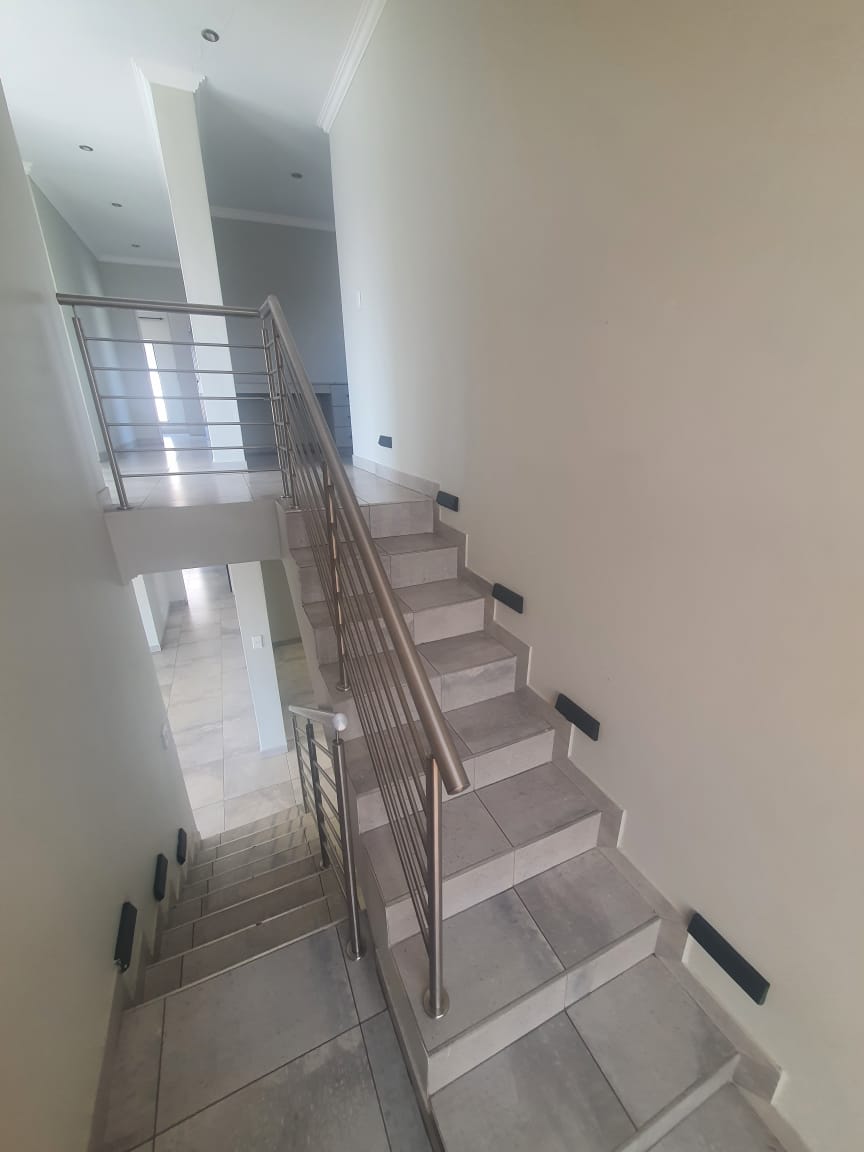 5 Bedroom Property for Sale in Reyno Ridge Mpumalanga