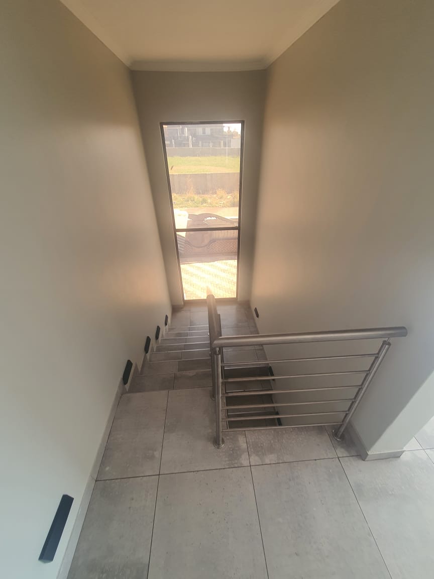 5 Bedroom Property for Sale in Reyno Ridge Mpumalanga