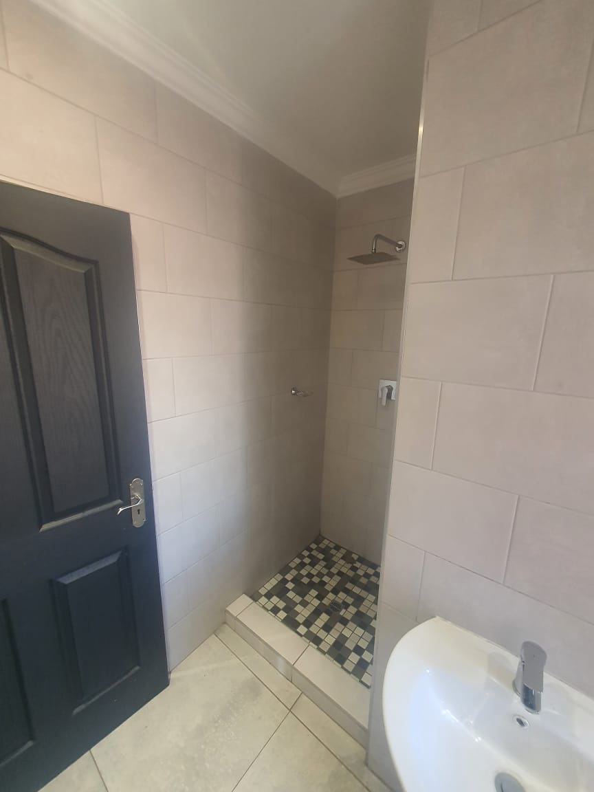 5 Bedroom Property for Sale in Reyno Ridge Mpumalanga