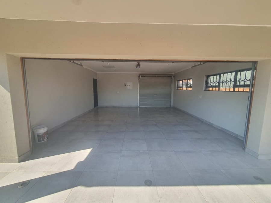 5 Bedroom Property for Sale in Reyno Ridge Mpumalanga