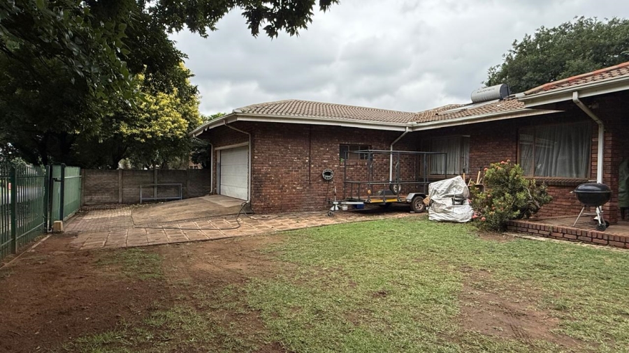 3 Bedroom Property for Sale in Aerorand Mpumalanga