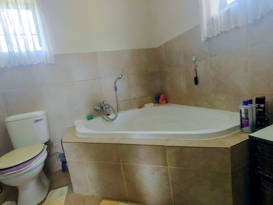 2 Bedroom Property for Sale in Wakkerstroom Mpumalanga