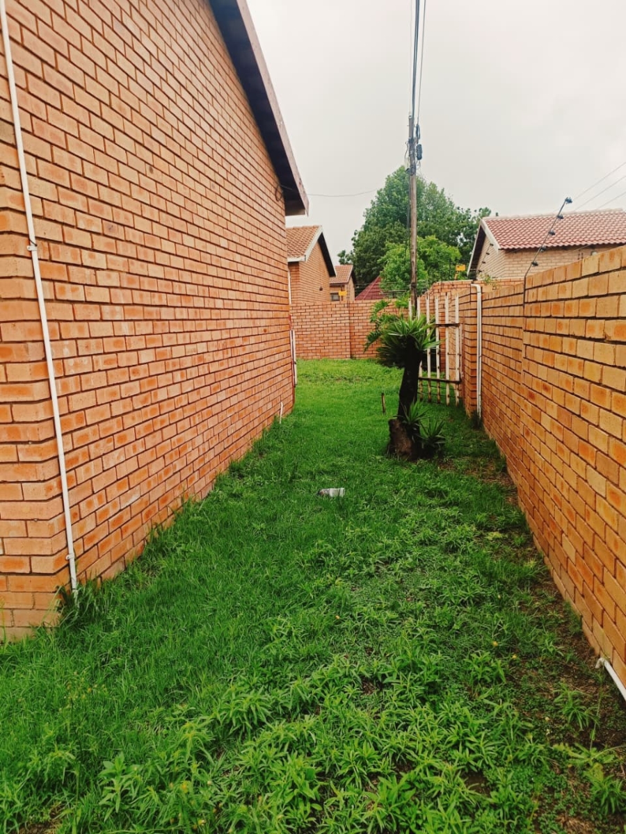 To Let 3 Bedroom Property for Rent in Reyno Ridge Mpumalanga