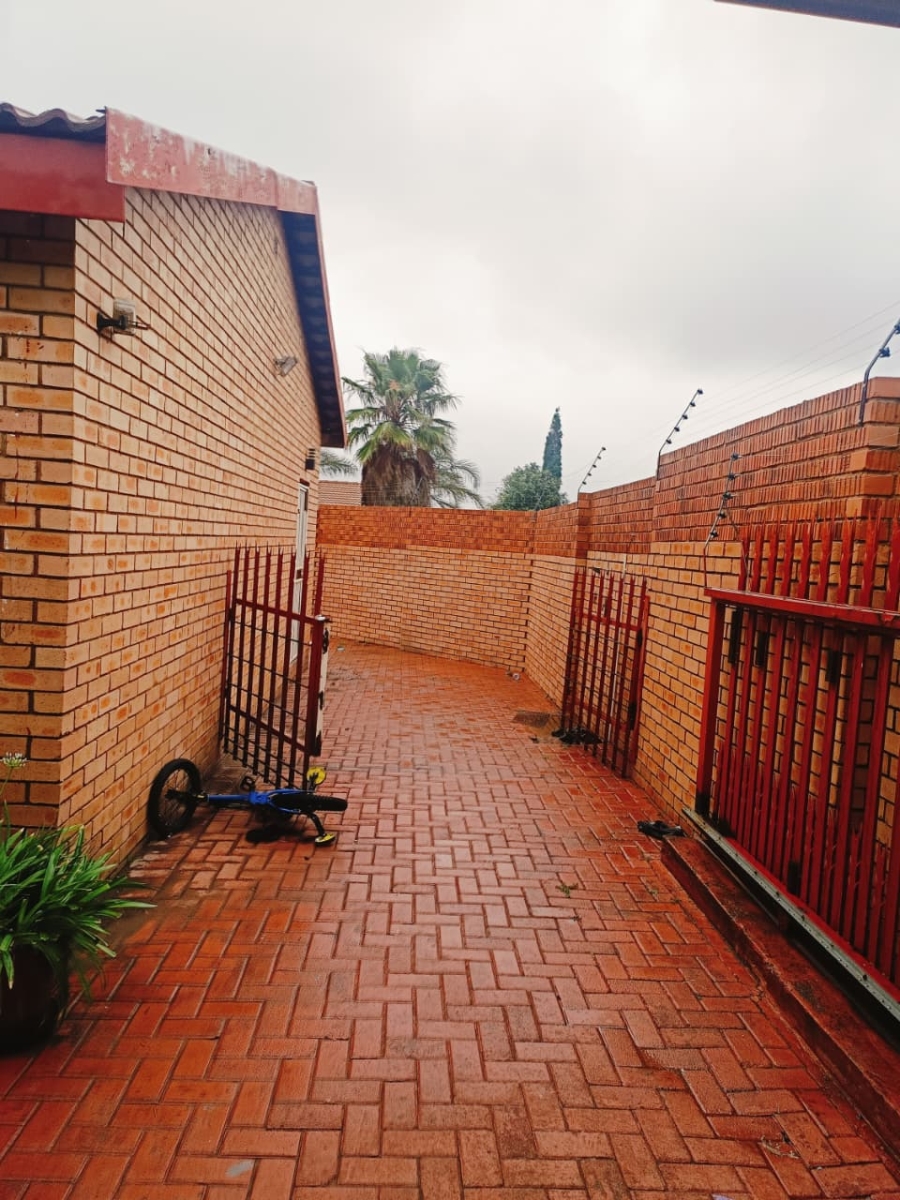 3 Bedroom Property for Sale in Reyno Ridge Mpumalanga