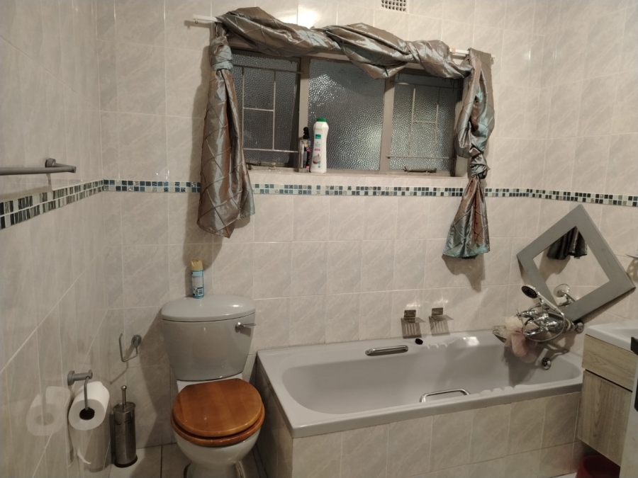 To Let 4 Bedroom Property for Rent in Del Judor Mpumalanga