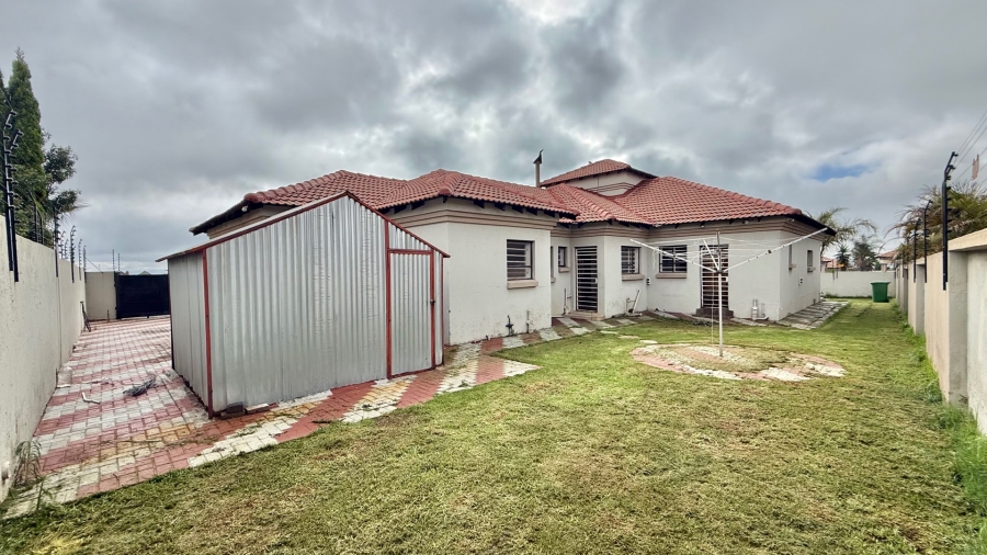 To Let 4 Bedroom Property for Rent in Aerorand Mpumalanga